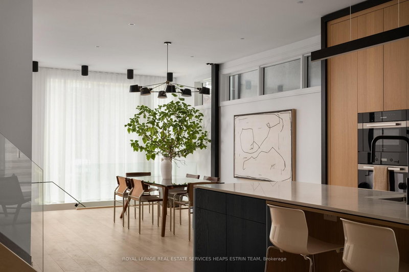 18 Gormley Ave, Toronto, M4V 1Y8 | Image 3