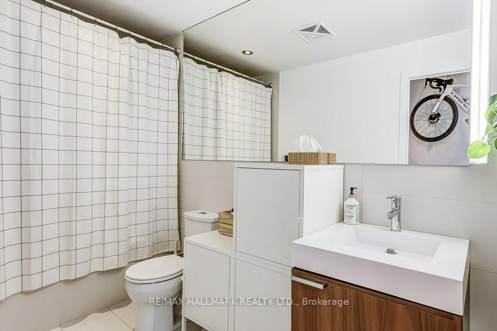 318 King Street E, Unit 907 - Photo 15