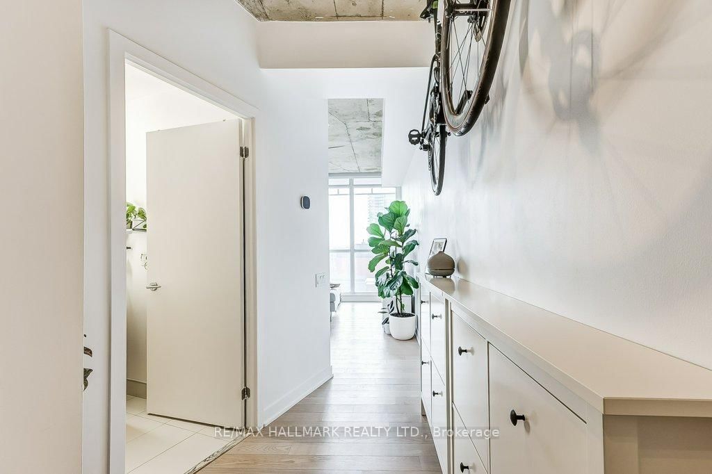 318 King Street E, Unit 907 - Photo 17