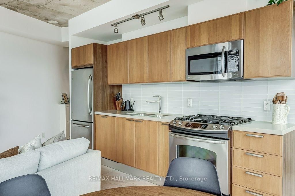 318 King Street E, Unit 907 - Photo 20