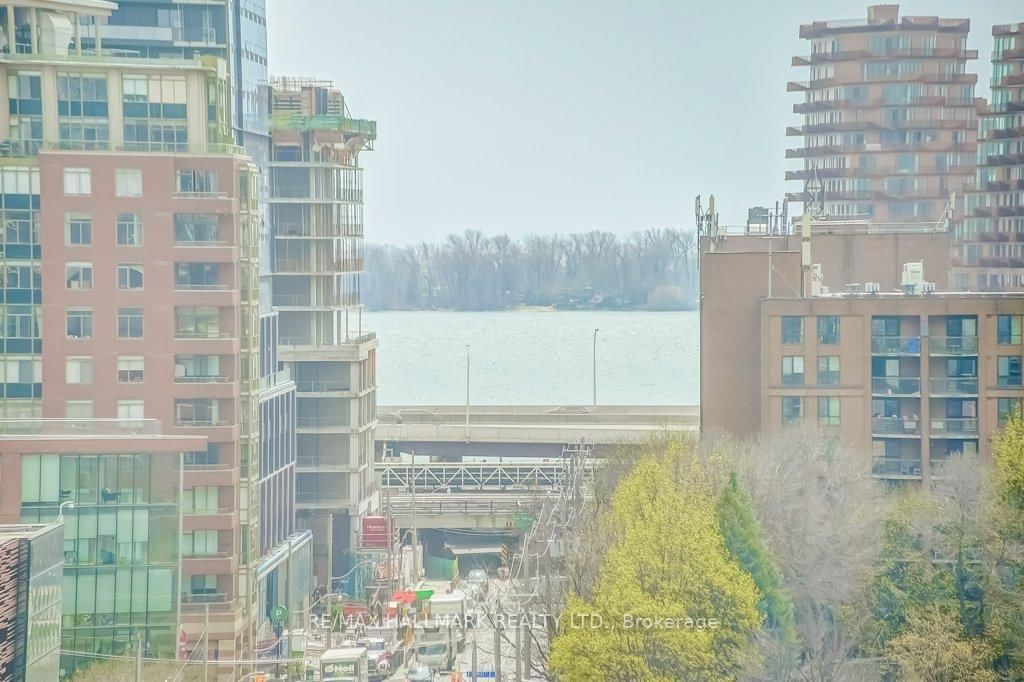 318 King Street E, Unit 907 - Photo 33