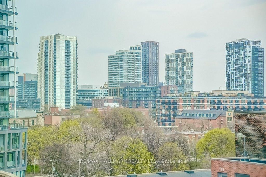 318 King Street E, Unit 907 - Photo 35