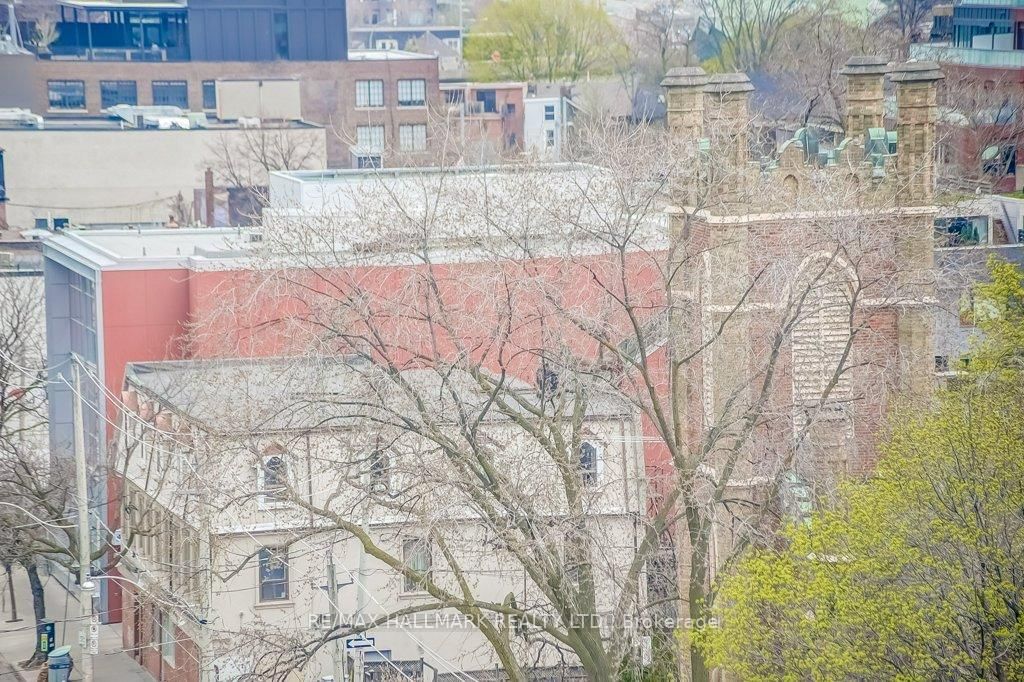 318 King Street E, Unit 907 - Photo 37