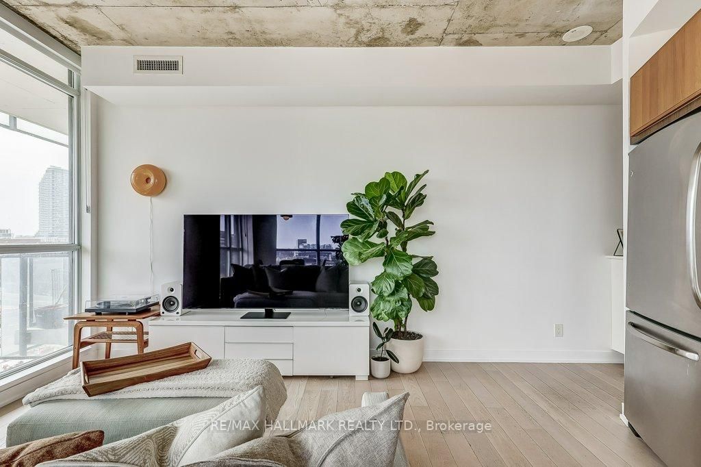 318 King Street E, Unit 907 - Photo 9