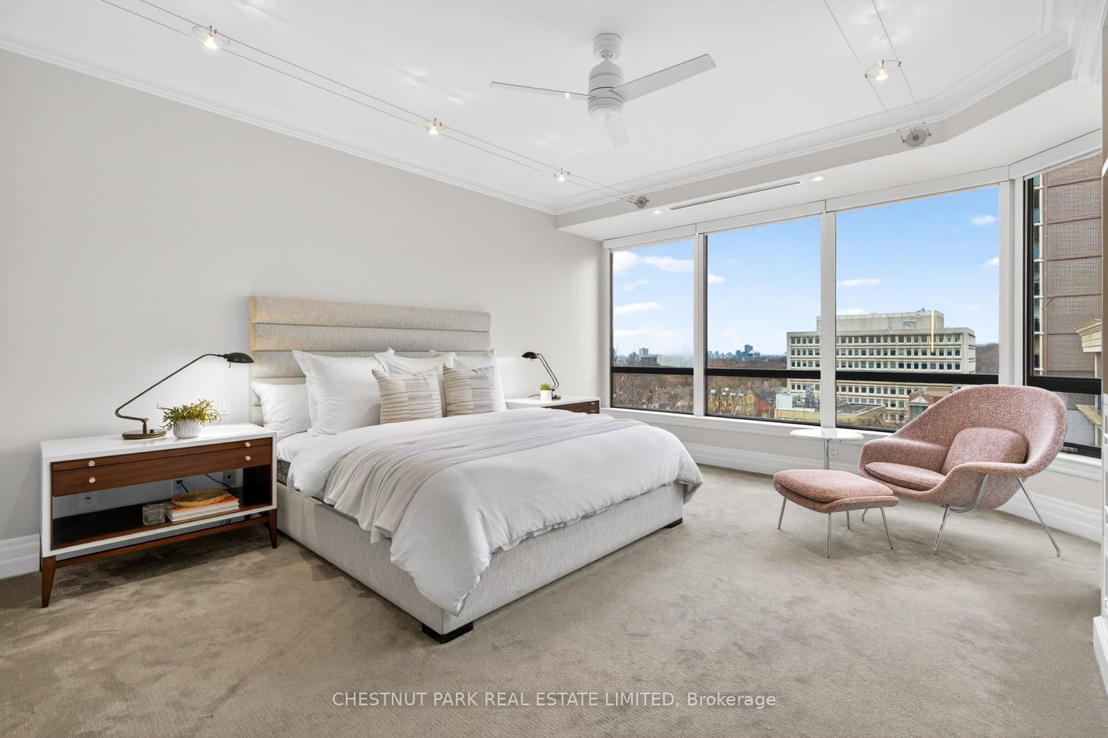 33 Jackes Avenue, Unit 701 - Photo 22