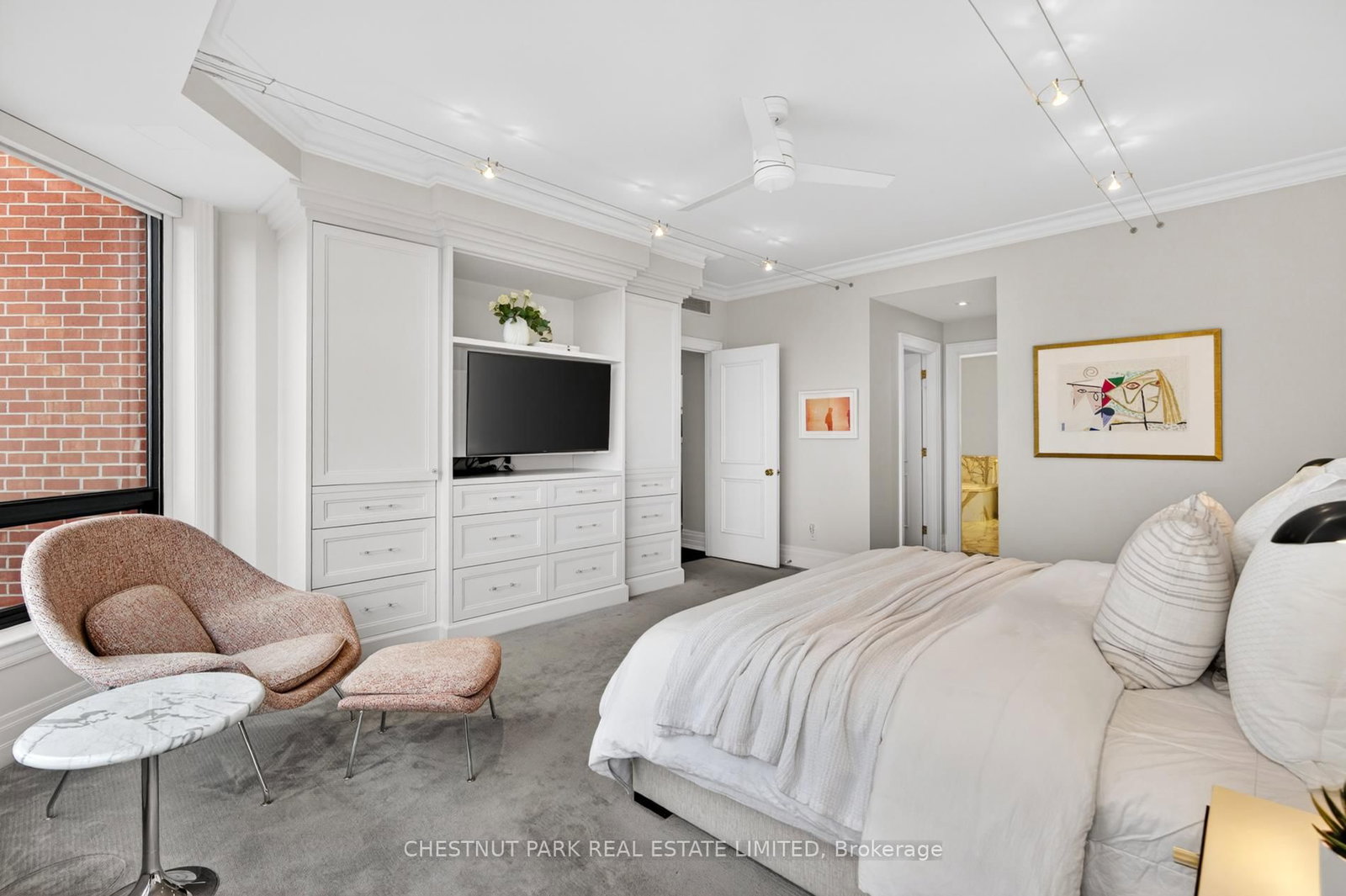 33 Jackes Avenue, Unit 701 - Photo 23