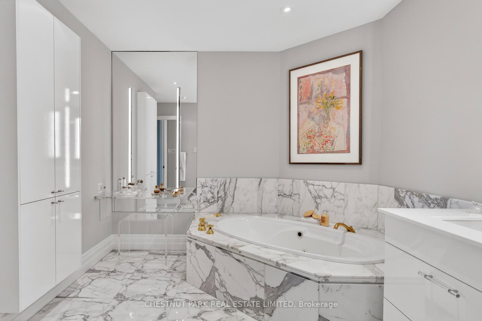 33 Jackes Avenue, Unit 701 - Photo 27