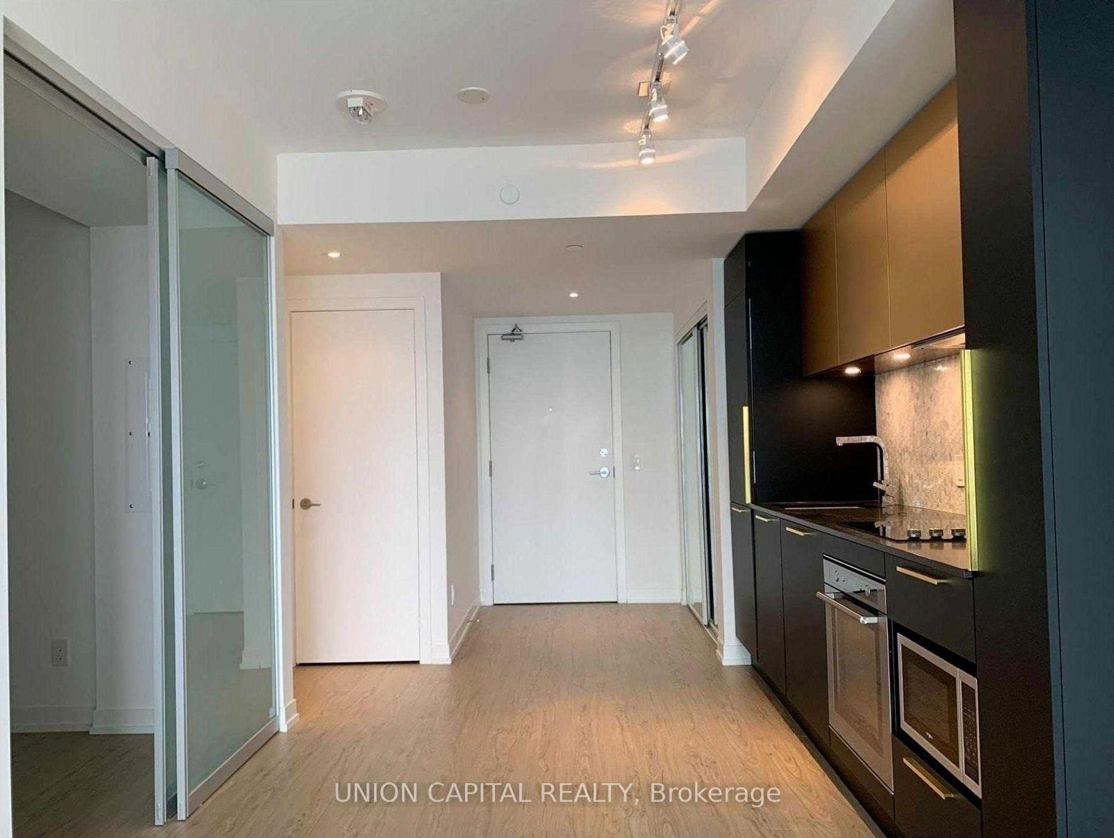 85 Wood Street, Unit 3918 - Photo 3