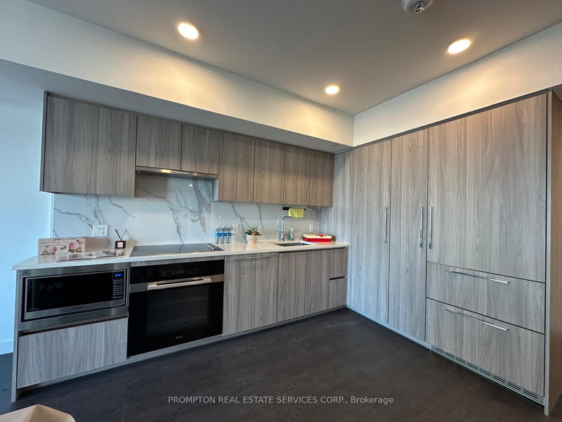 1010 - 1 Concord Cityplace Way, Toronto, M5V 0X3 | Image 2
