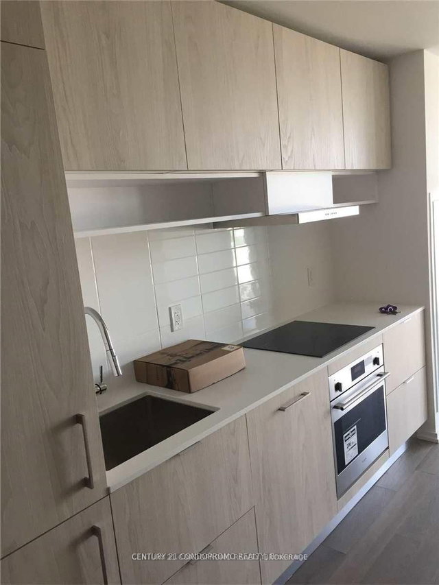 2812 - 5 Soudan Avenue