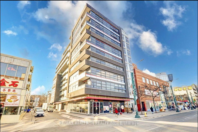 803 - 10 Willison Square