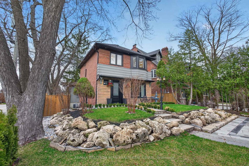1 Wanless Cres, Toronto, M4N 3B6 | Image 2