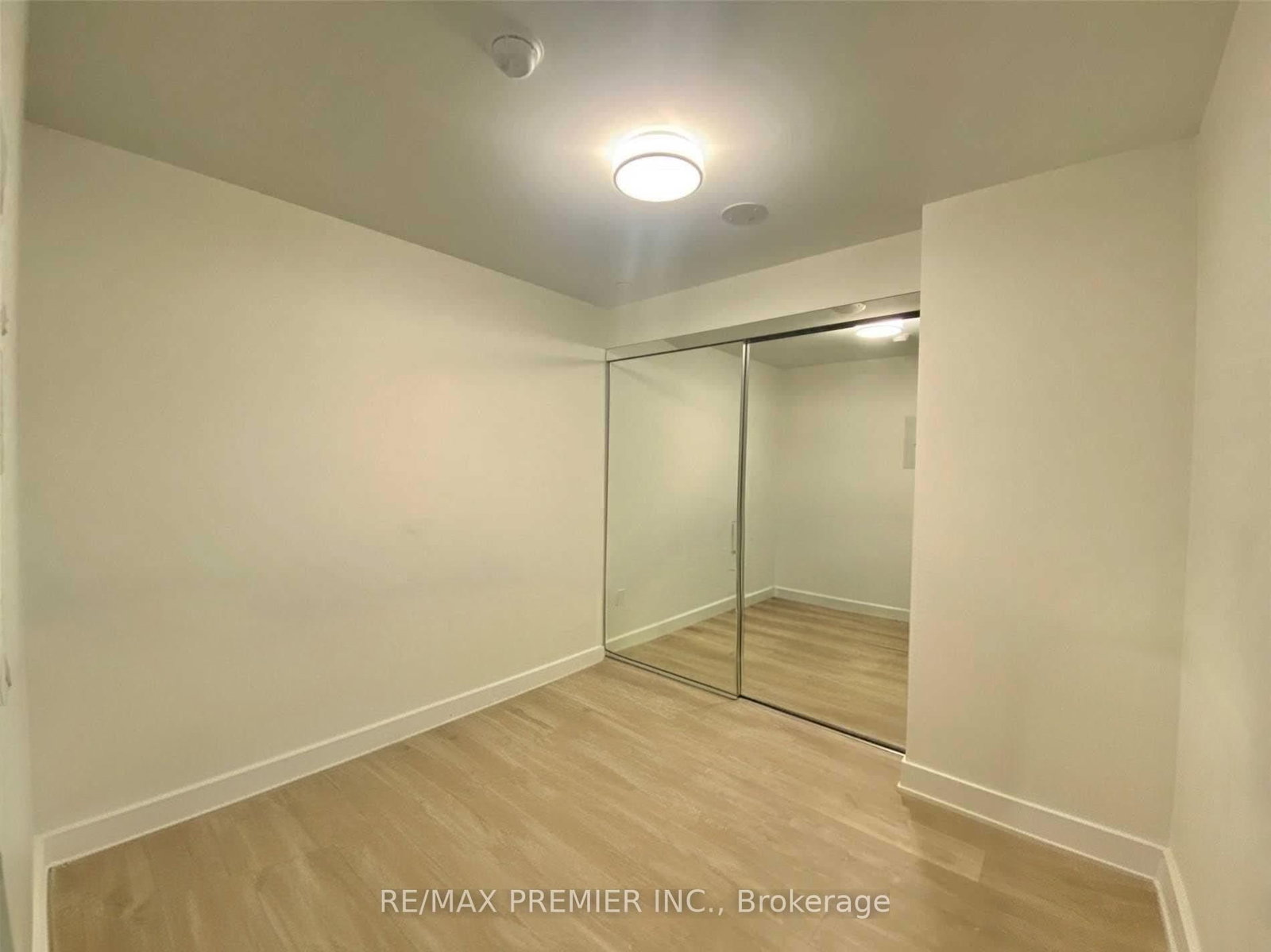 38 Cameron Street, Unit 1114 - Photo 8