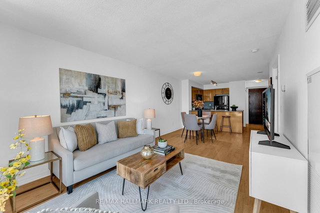 1908 - 16 Yonge Street