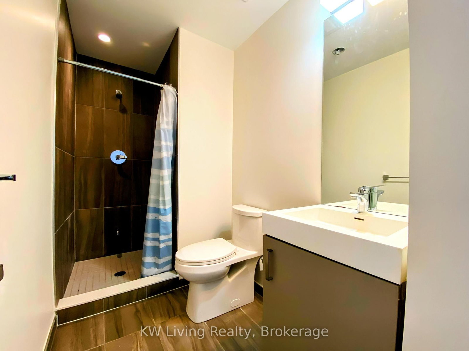 17 Dundonald Street, Unit 406 - Photo 13