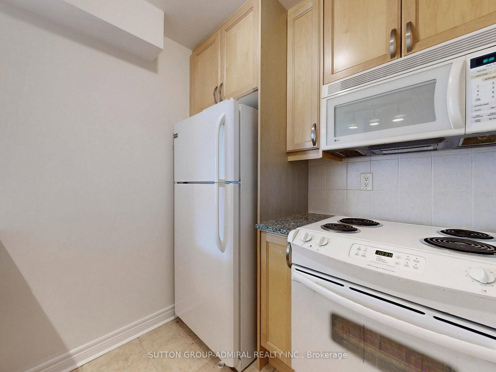 100 Hayden Street, Unit 812 - Photo 13