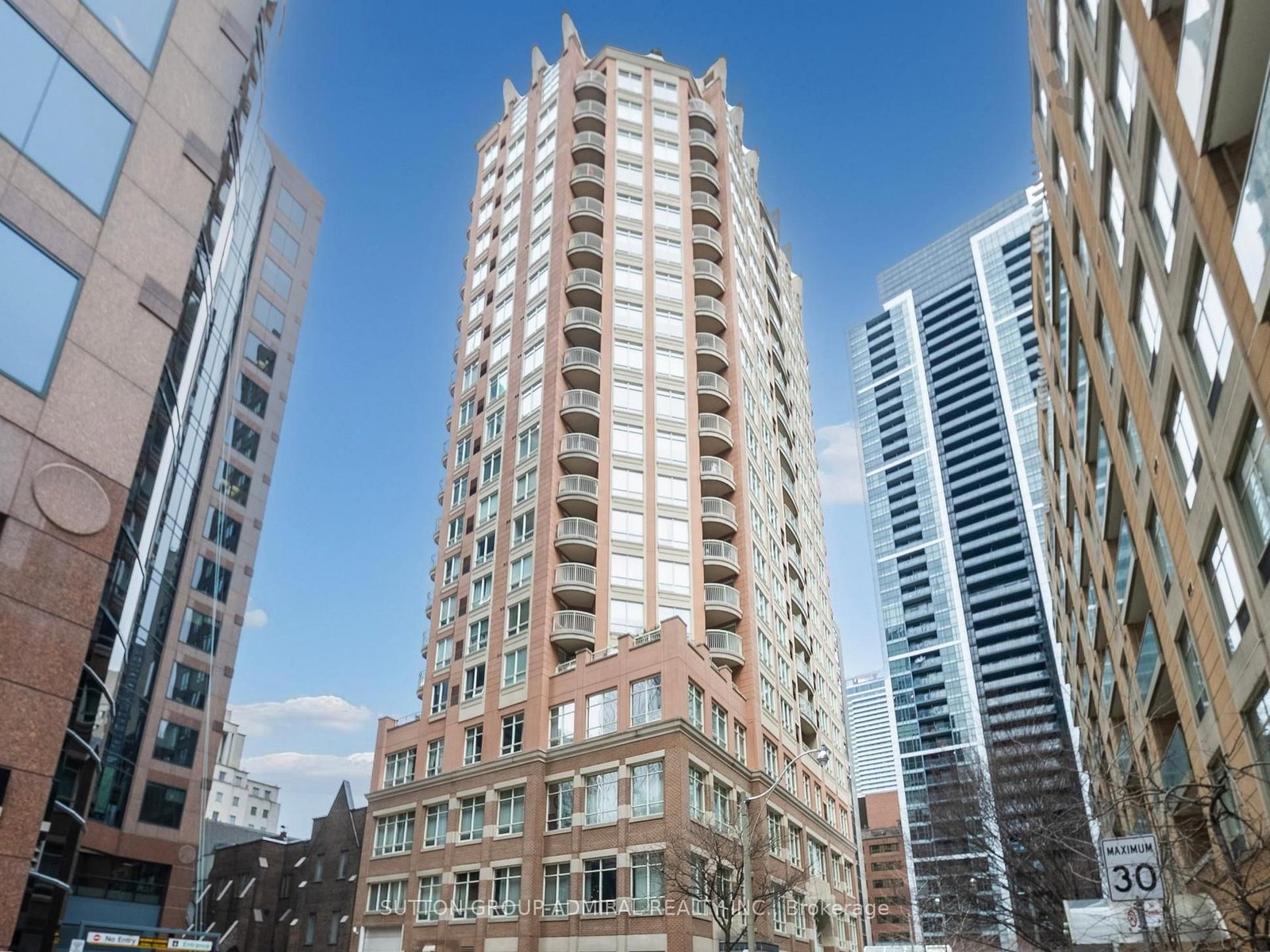 100 Hayden Street, Unit 812 - Photo 2