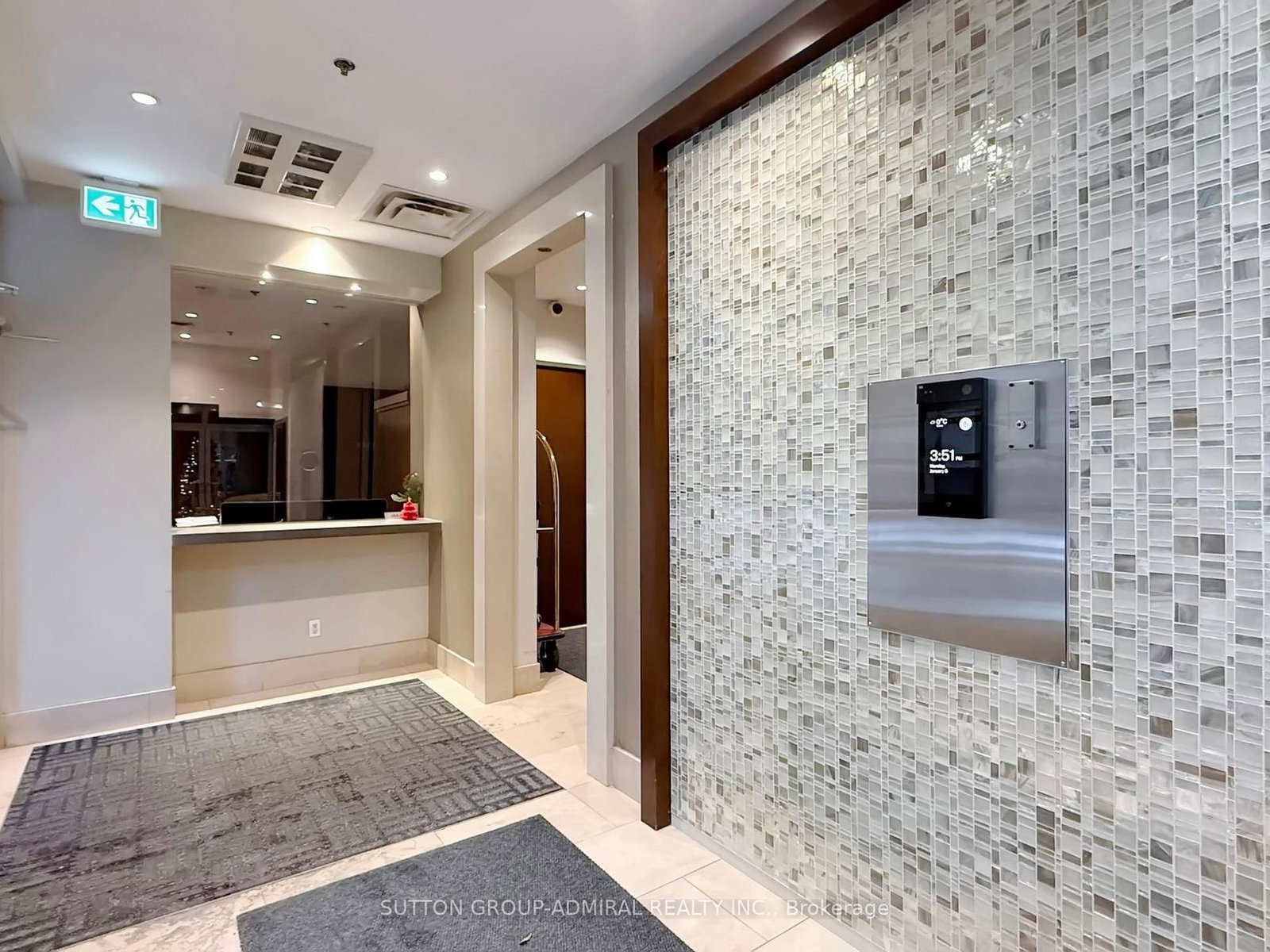 100 Hayden Street, Unit 812 - Photo 32