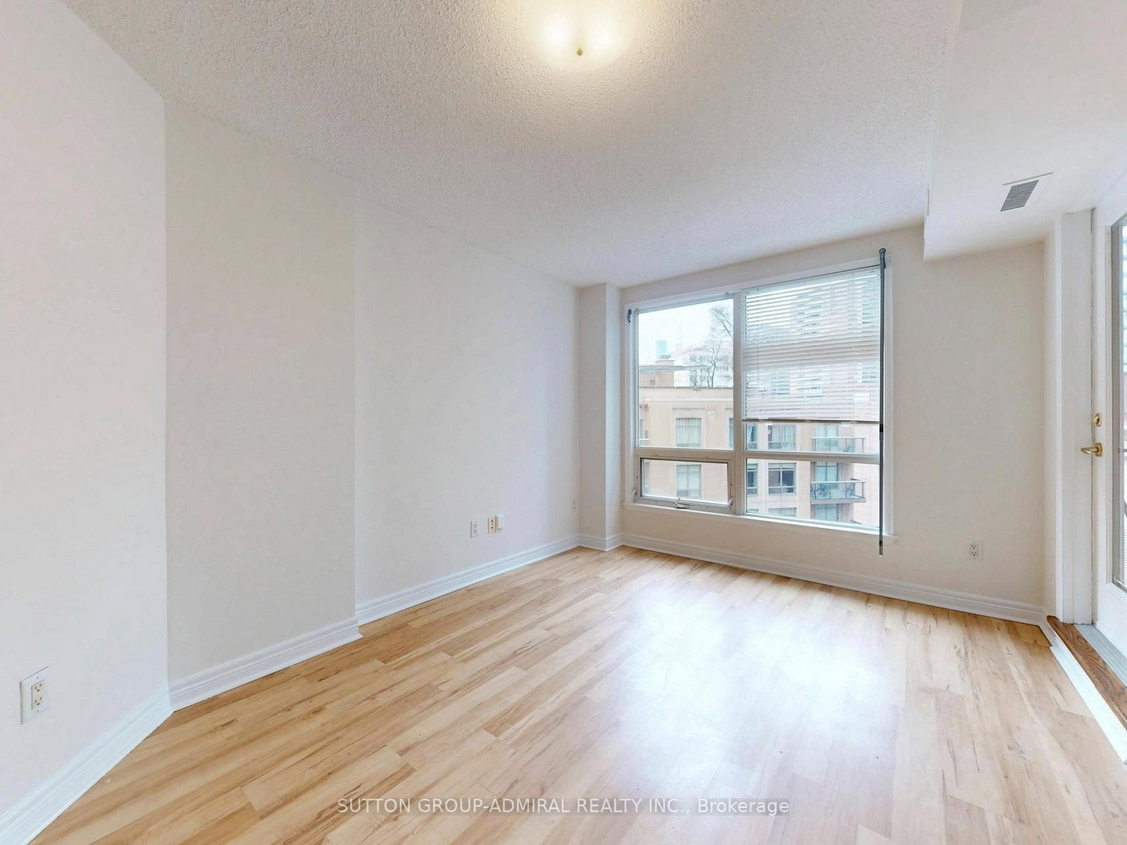 100 Hayden Street, Unit 812 - Photo 7