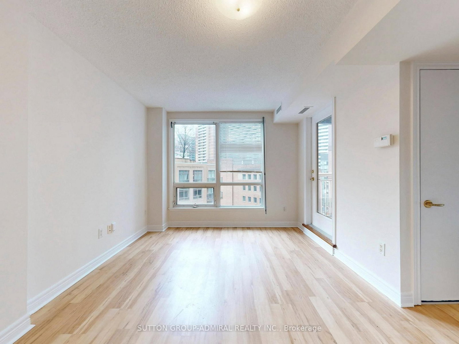 100 Hayden Street, Unit 812 - Photo 8