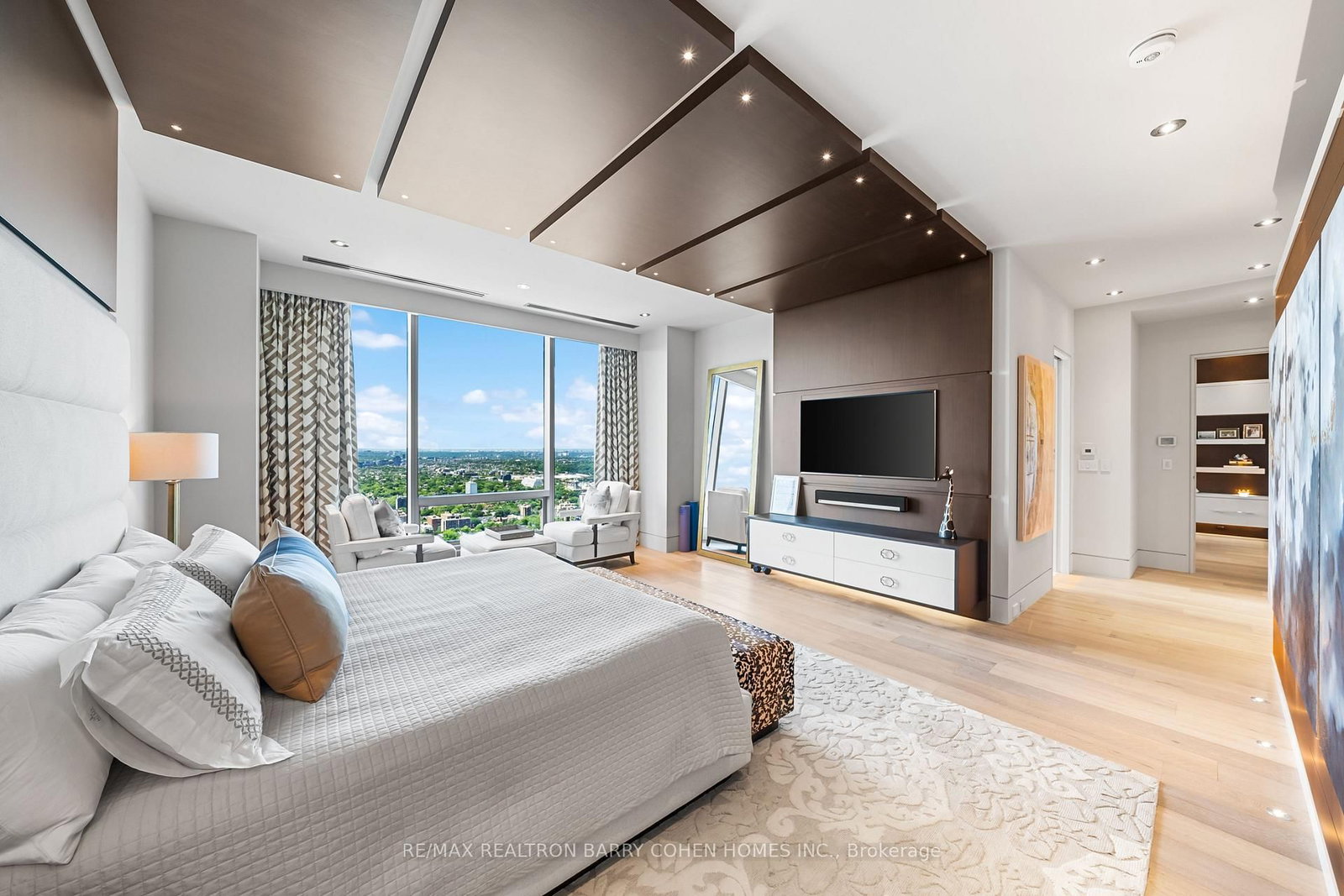 50 Yorkville Avenue, Unit 4501 - Photo 17