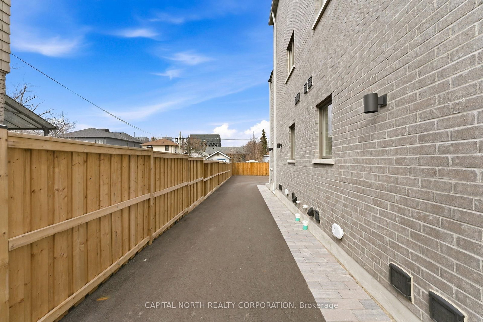 46B Touraine Avenue - Photo 35