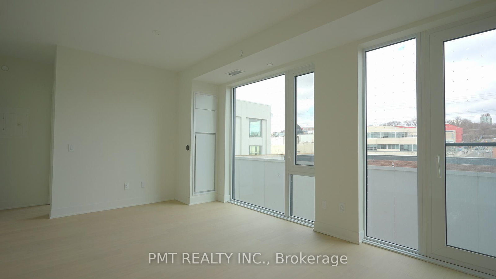 322 Dupont Street, Unit 408 - Photo 10