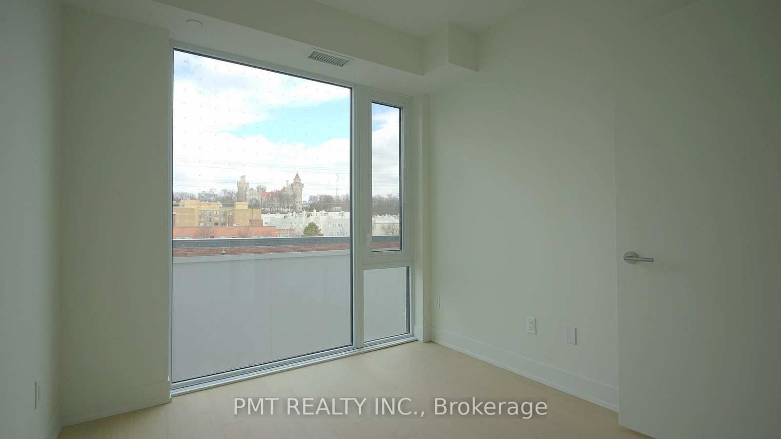 322 Dupont Street, Unit 408 - Photo 11