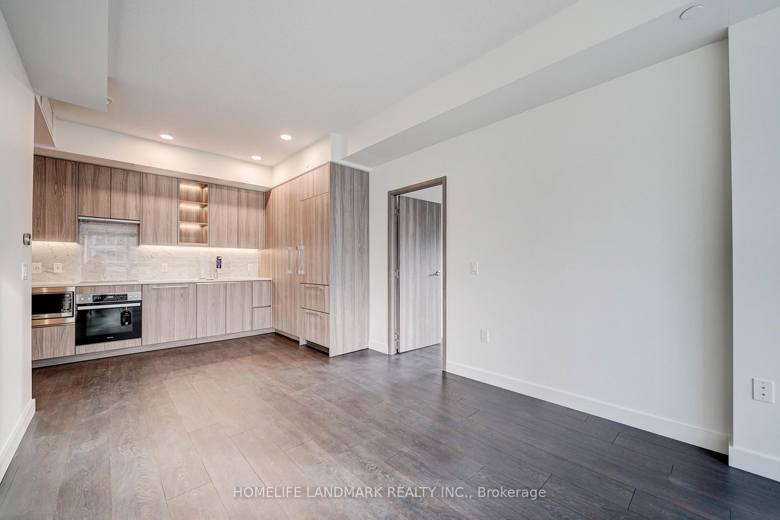95 Mcmahon Drive • #303 • Toronto, ON photo 21