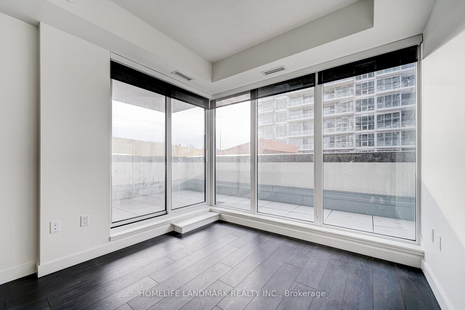 95 Mcmahon Drive, Unit 303 - Photo 23