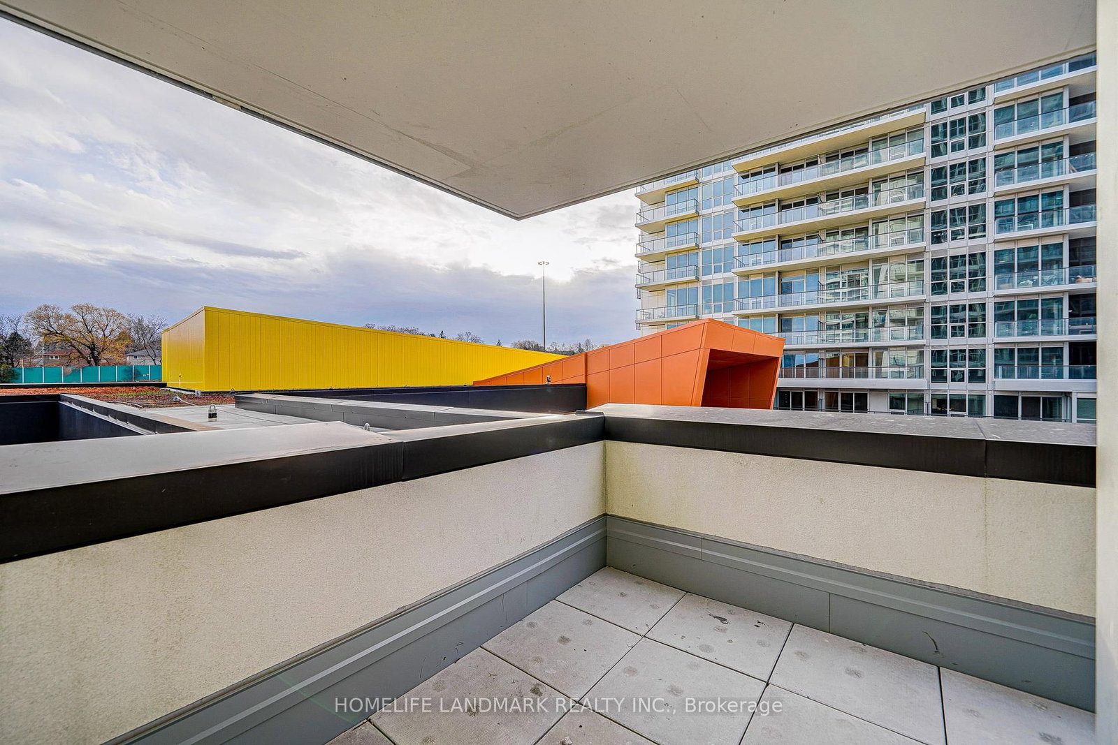 95 Mcmahon Drive, Unit 303 - Photo 31