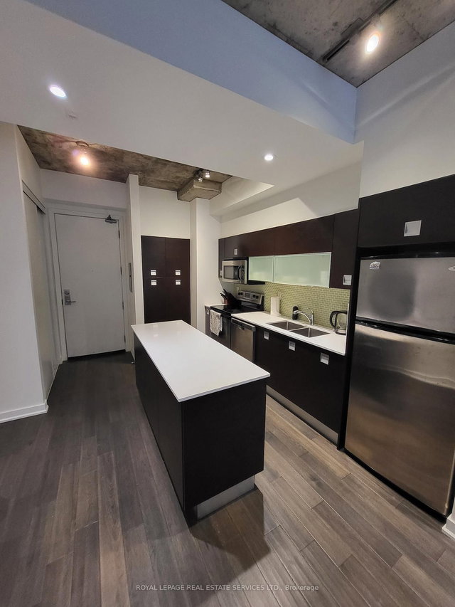 406 - 10 Morrison Street