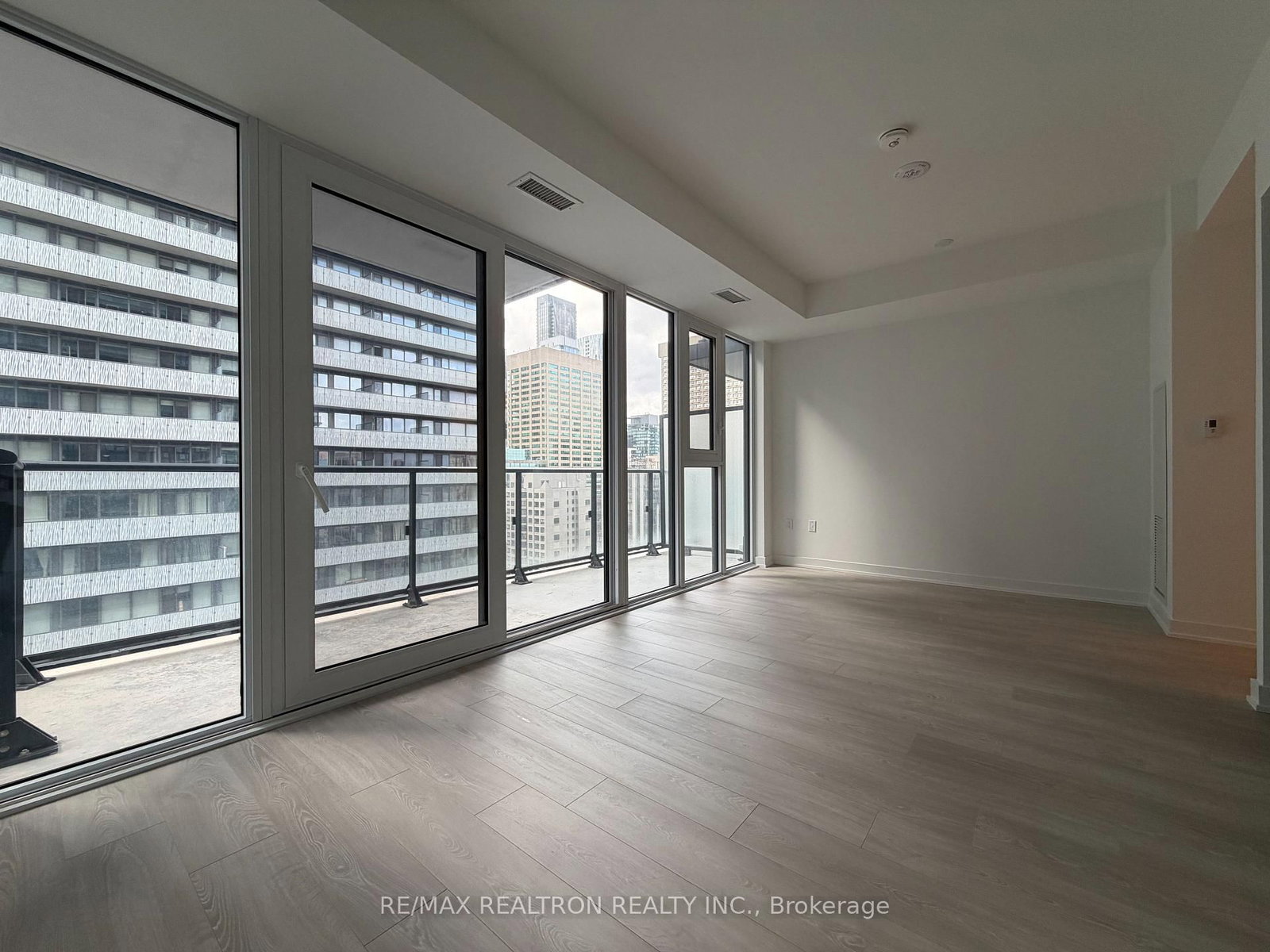 634 Church Street, Unit 2011 - Photo 10