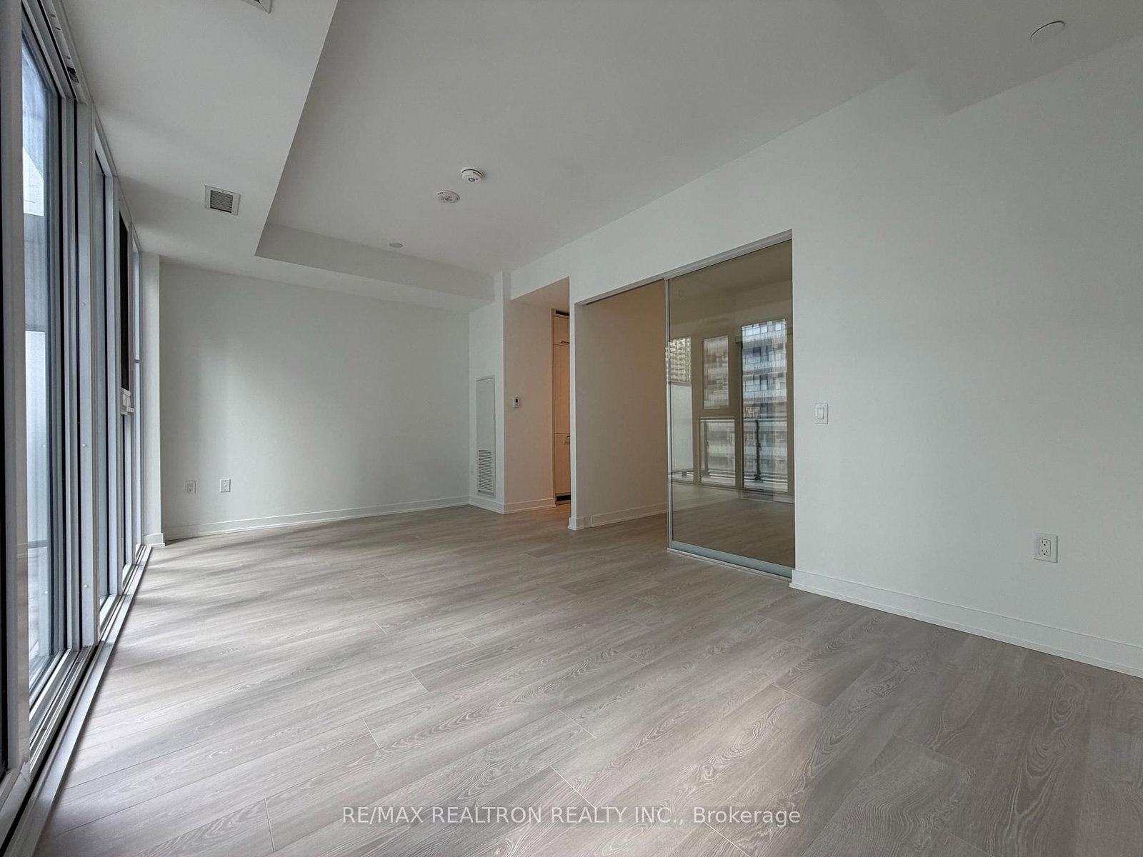 634 Church Street, Unit 2011 - Photo 11