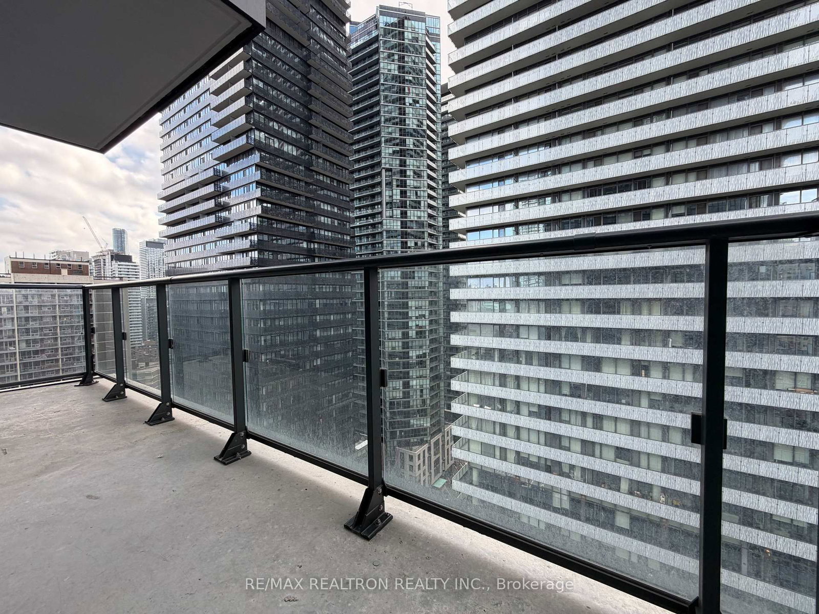 634 Church Street, Unit 2011 - Photo 17