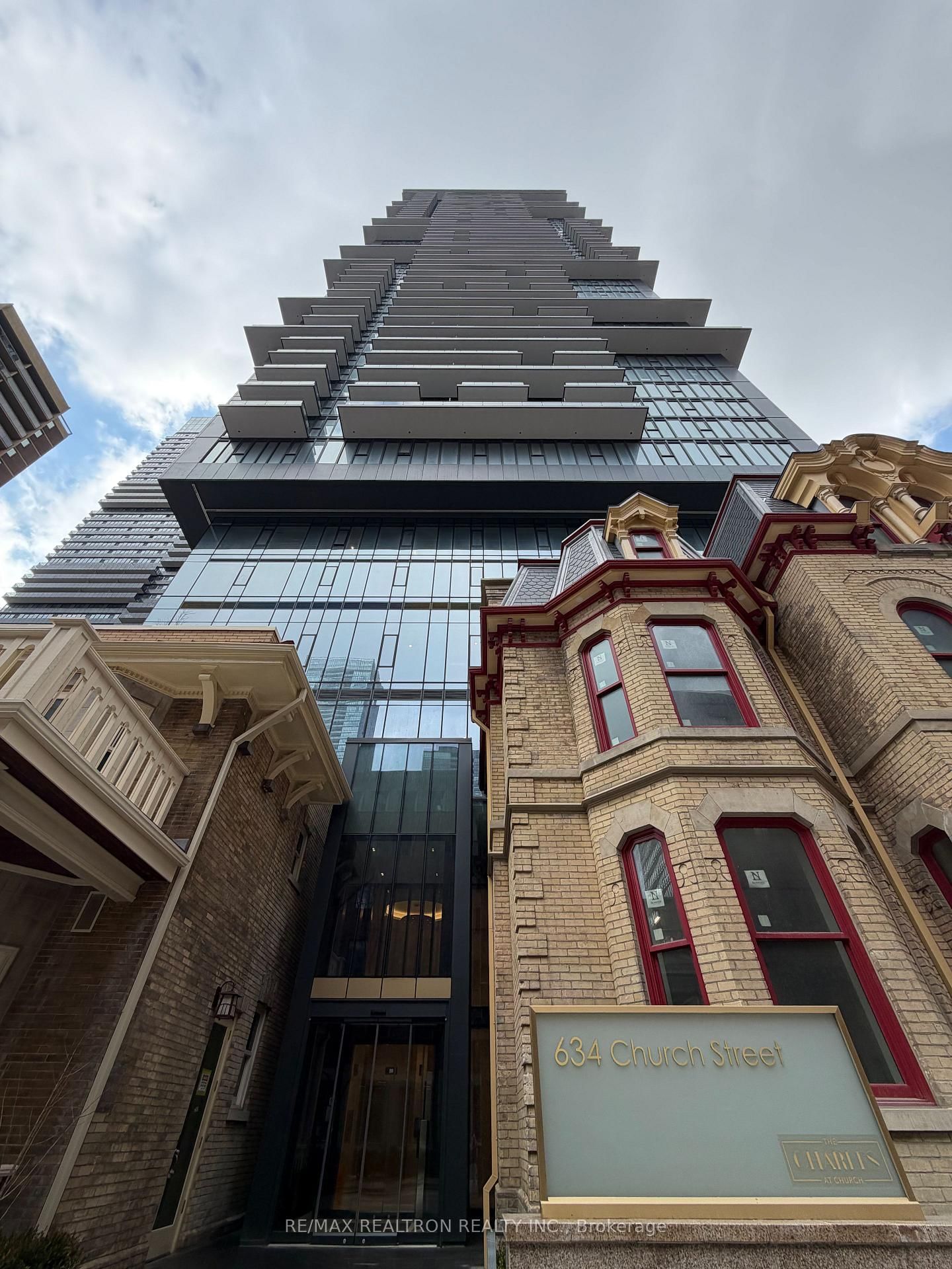 634 Church Street, Unit 2011 - Photo 2