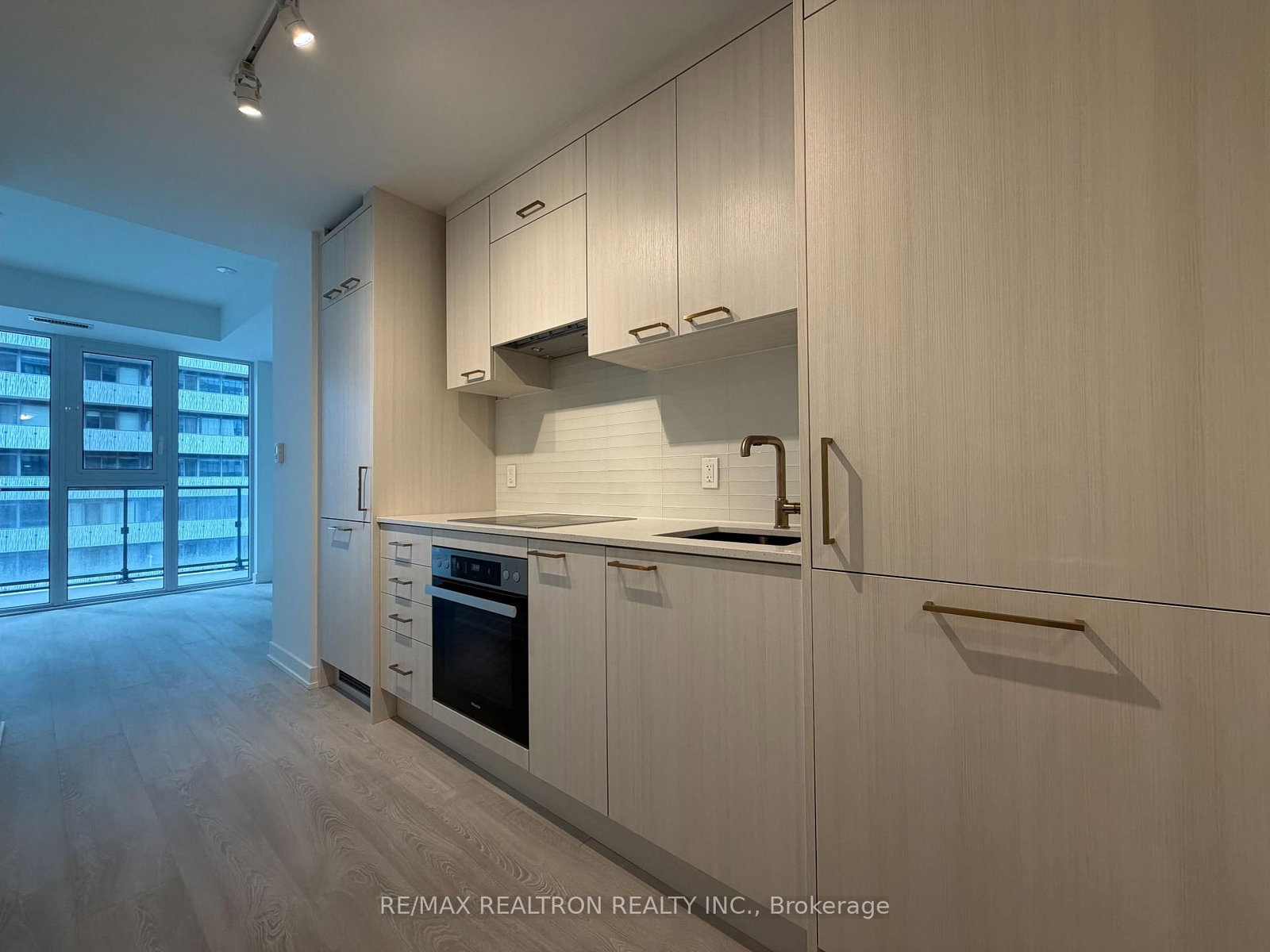 634 Church Street, Unit 2011 - Photo 6