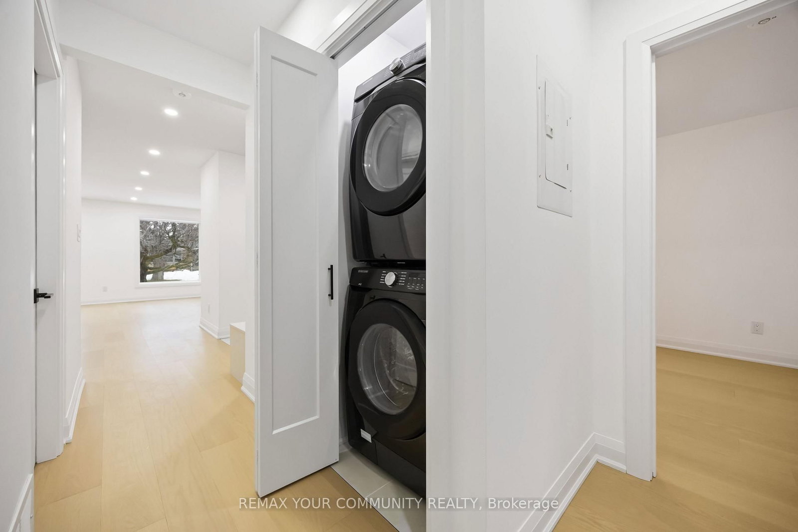 55 Cocksfield Avenue, Unit Main - Photo 17