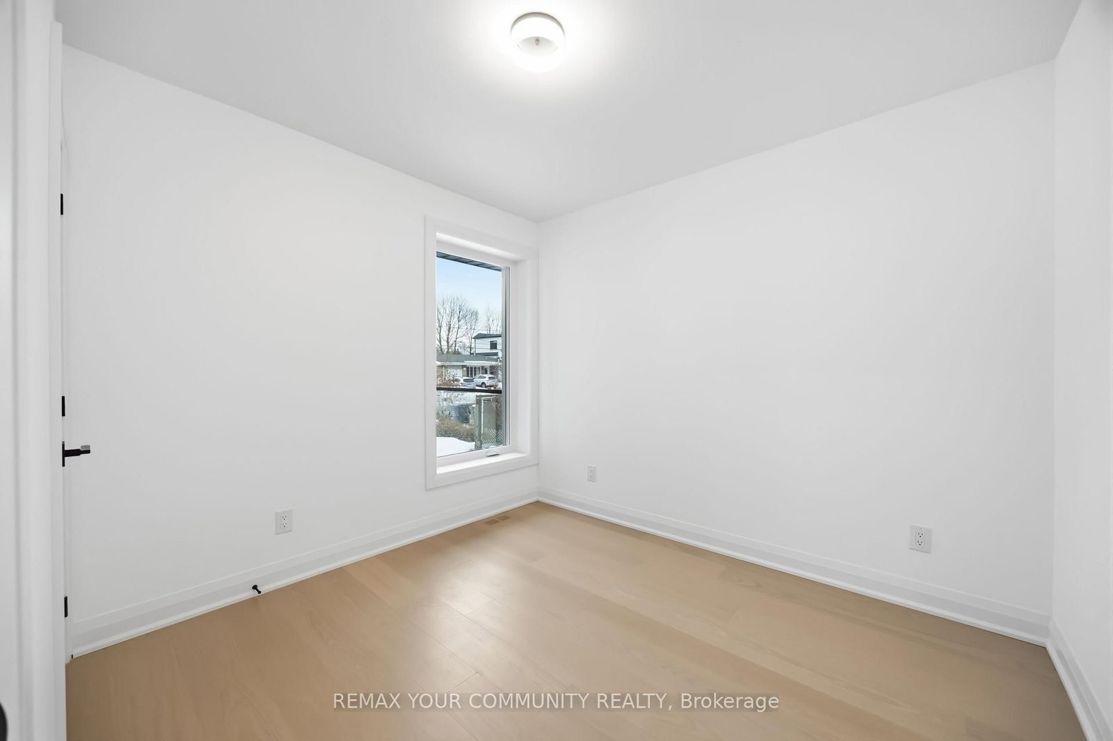 55 Cocksfield Avenue, Unit Main - Photo 18