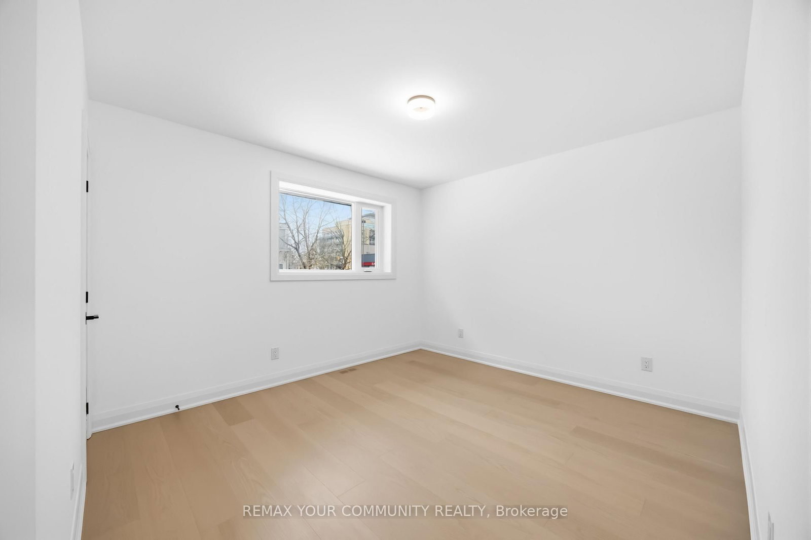 55 Cocksfield Avenue, Unit Main - Photo 25