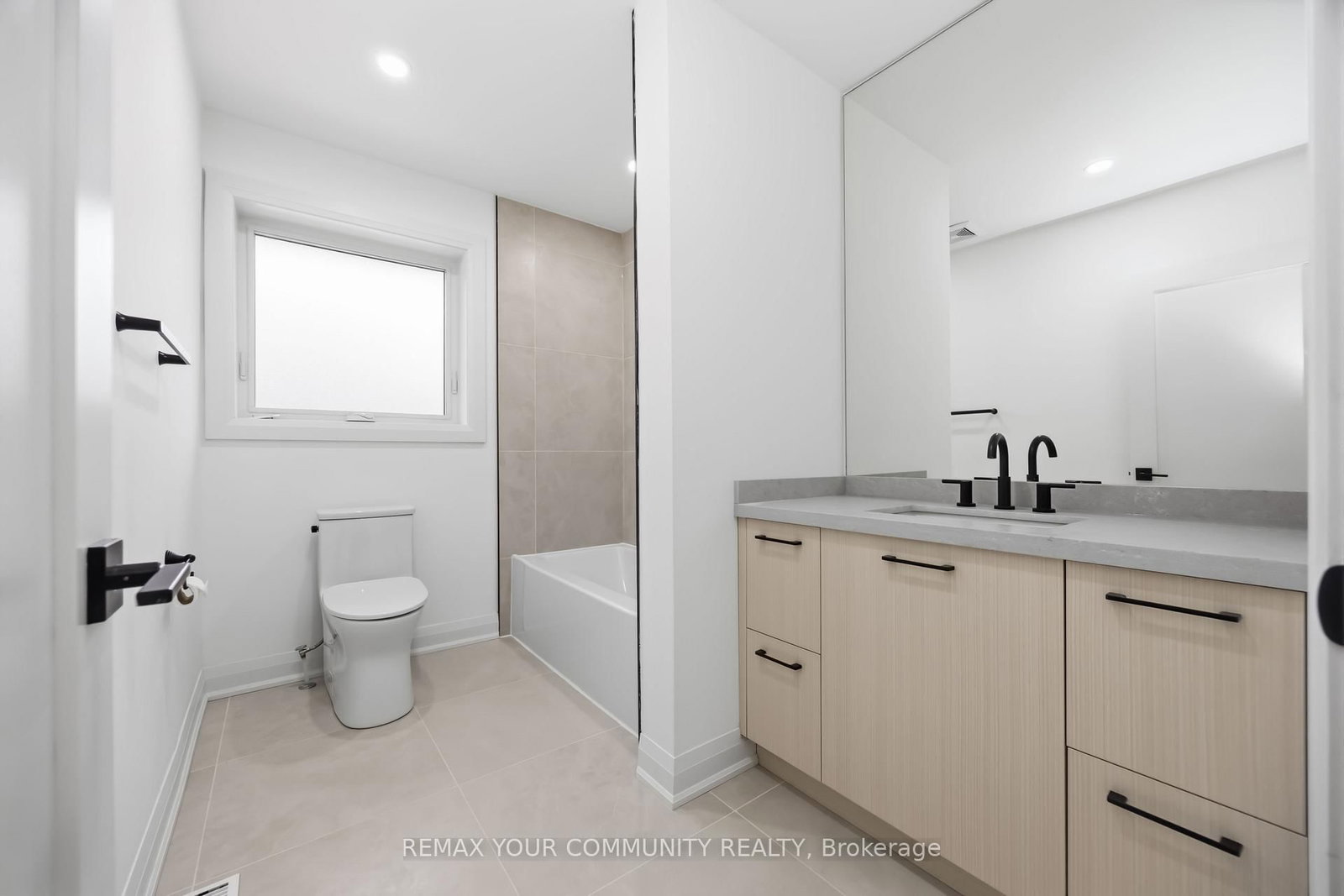 55 Cocksfield Avenue, Unit Main - Photo 27