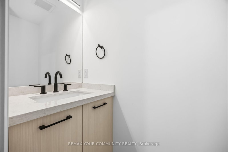 Main - 55 Cocksfield Ave, Toronto, M3H 3S7 | Image 3