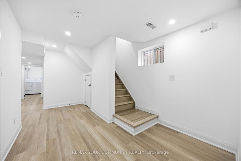 Lower - 55 Cocksfield Ave, Toronto, M3H 3S7 | Image 3