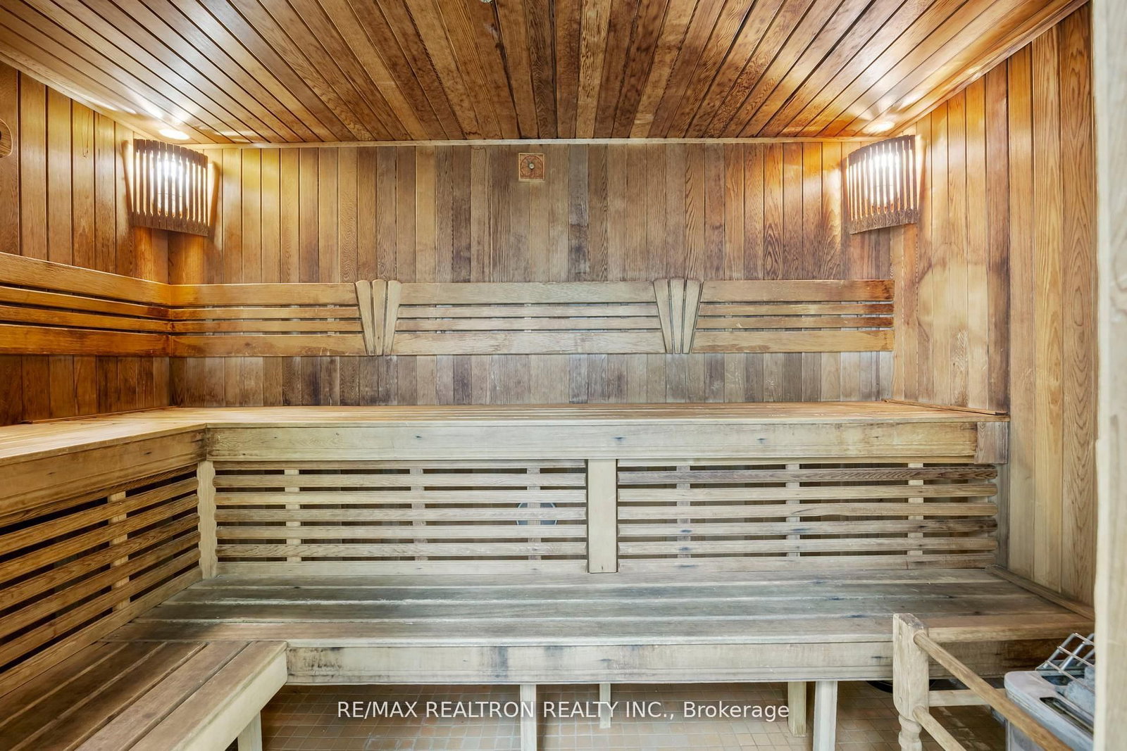 100 Antibes Drive, Unit 801 - Photo 11