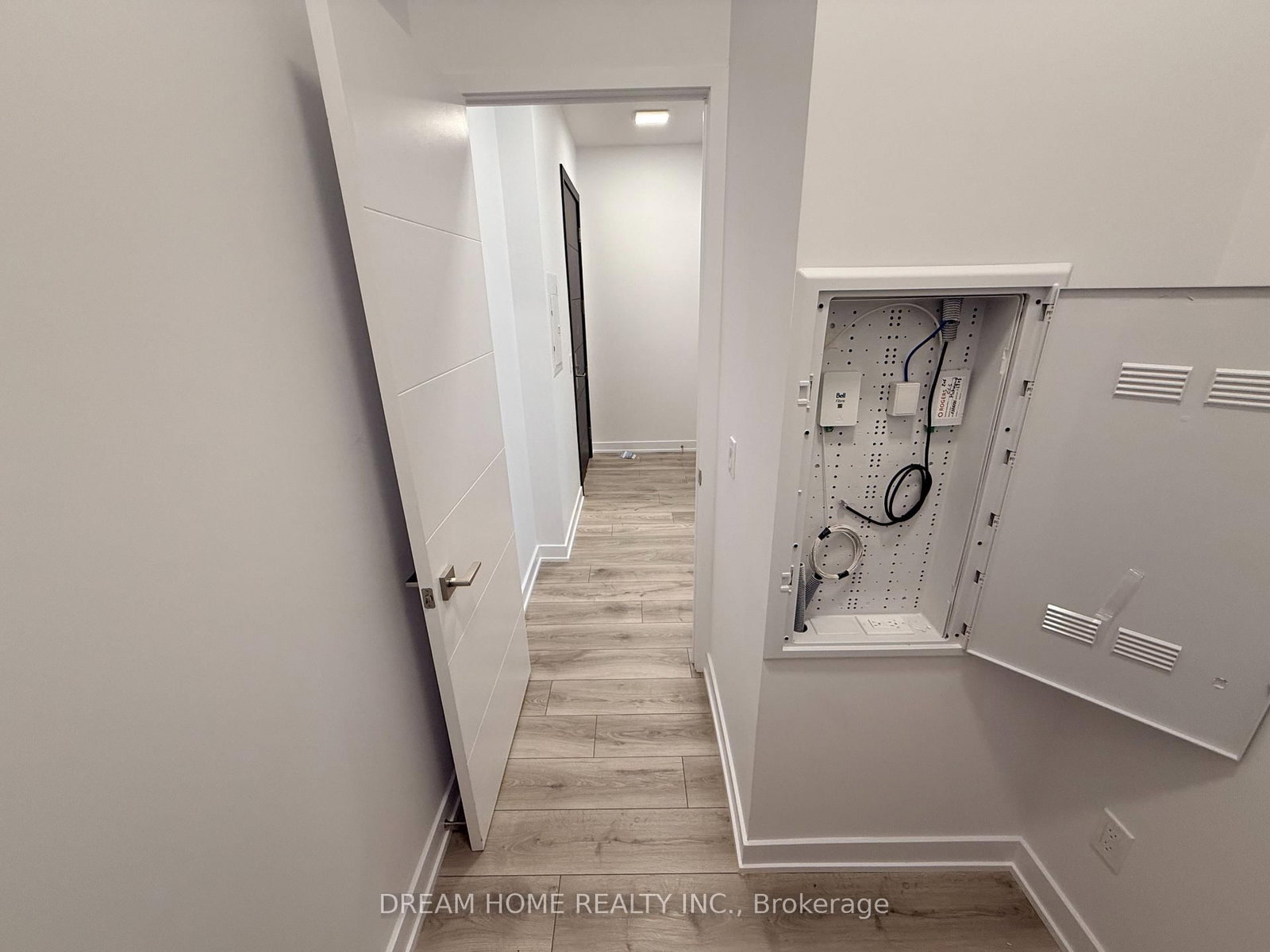 29 Green Trail Court, Unit 206 - Photo 14