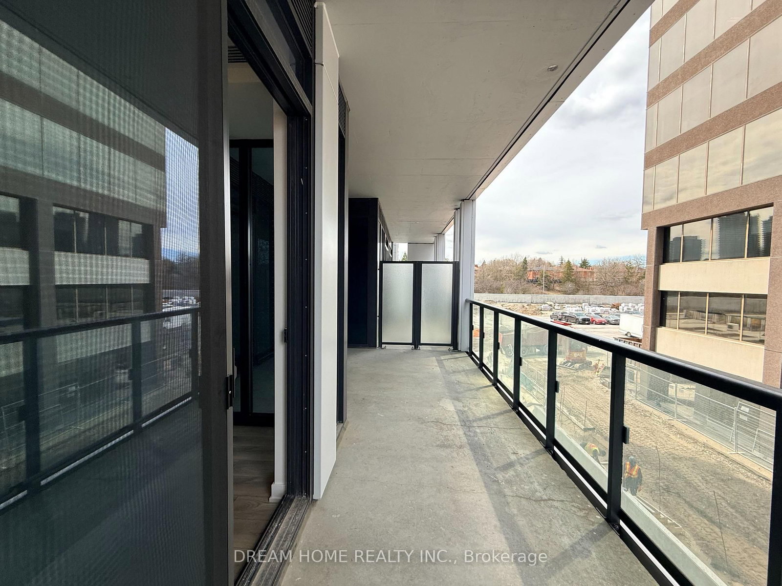 29 Green Trail Court, Unit 206 - Photo 15