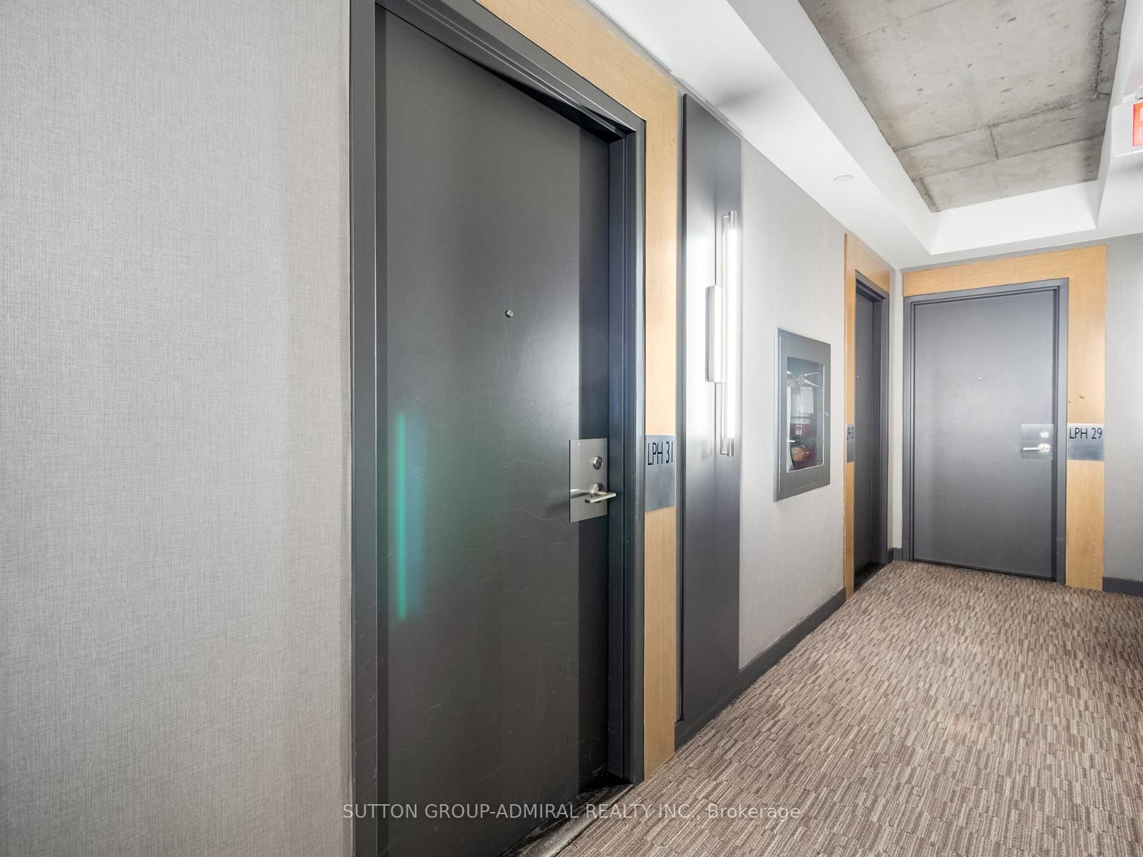 1030 King Street W, Unit LPH31 - Photo 30