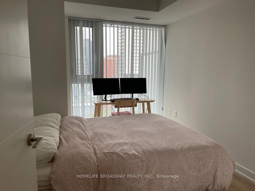 50 Wellesley Street E, Unit 1105 - Photo 4