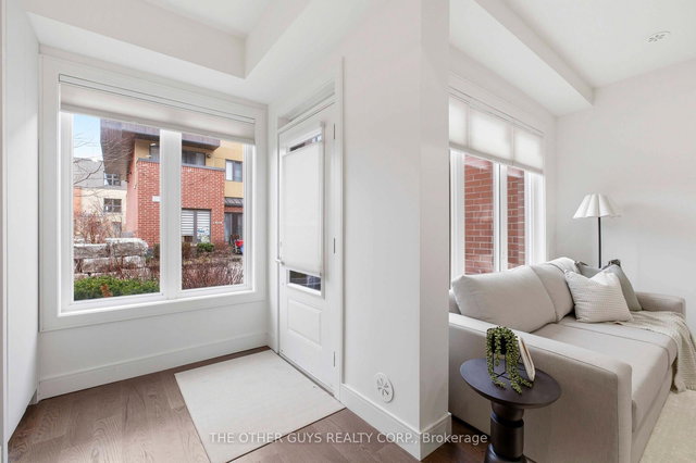 18 - 9R Clintwood Gate