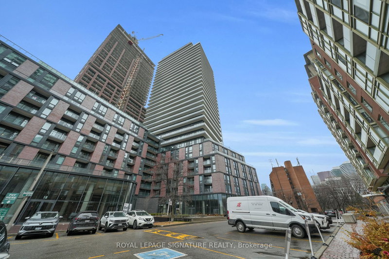 home for lease on 1104-35 Parliament Street